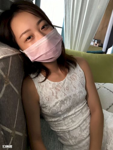 美女把尿口扒开让男人桶出水